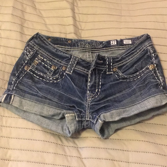 MISS ME SHORTS - Picture 2 of 2